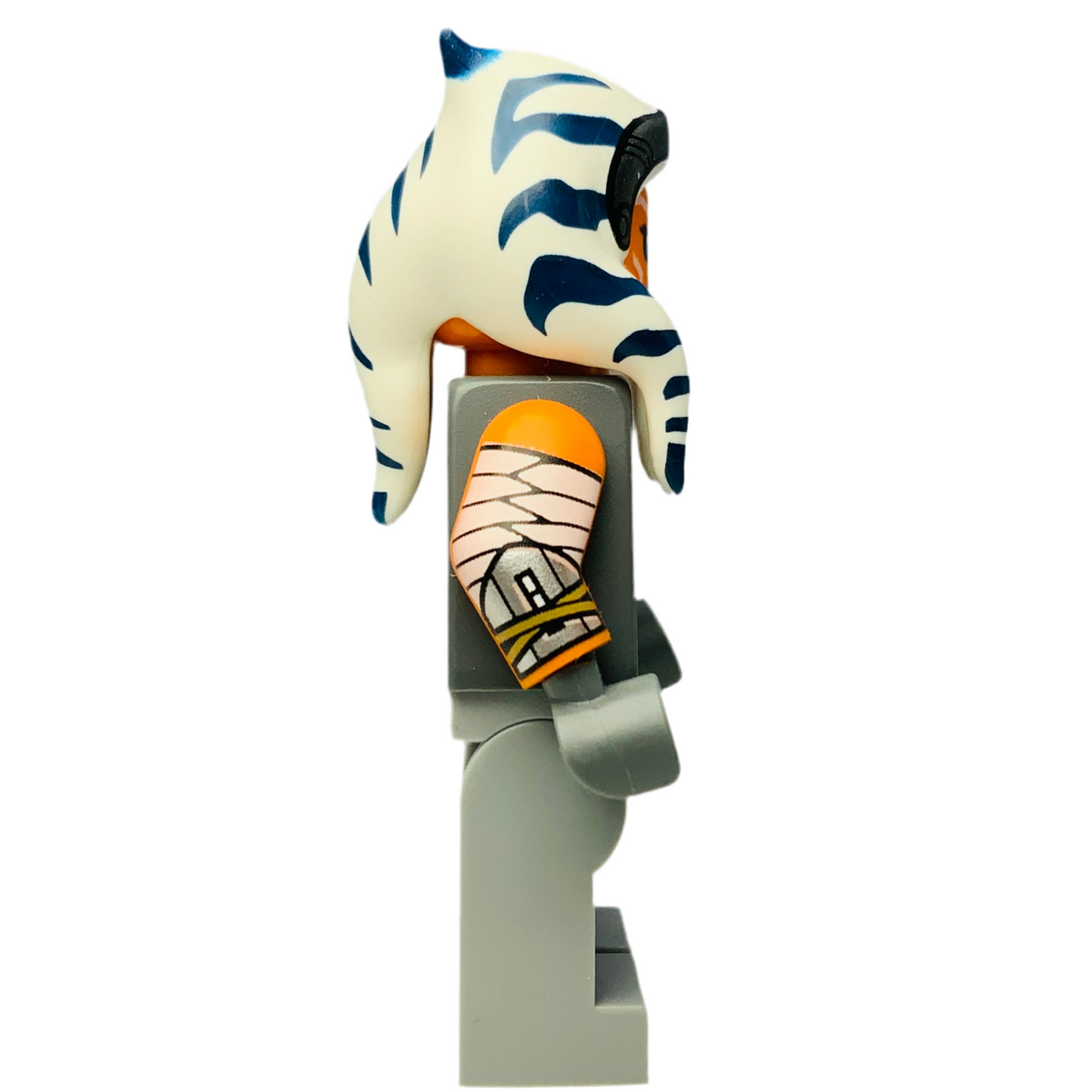 Ahsoka Tano (Adult) - Printed Arms, Light Bluish Gray Legs, sw1354
