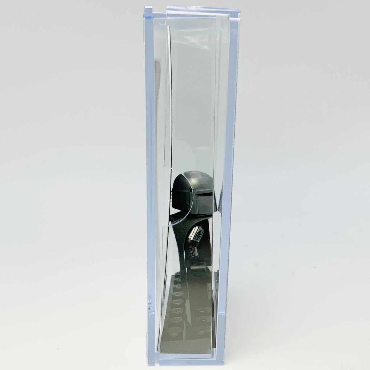 The Mandalorian with Trading Card & Collector’s Case