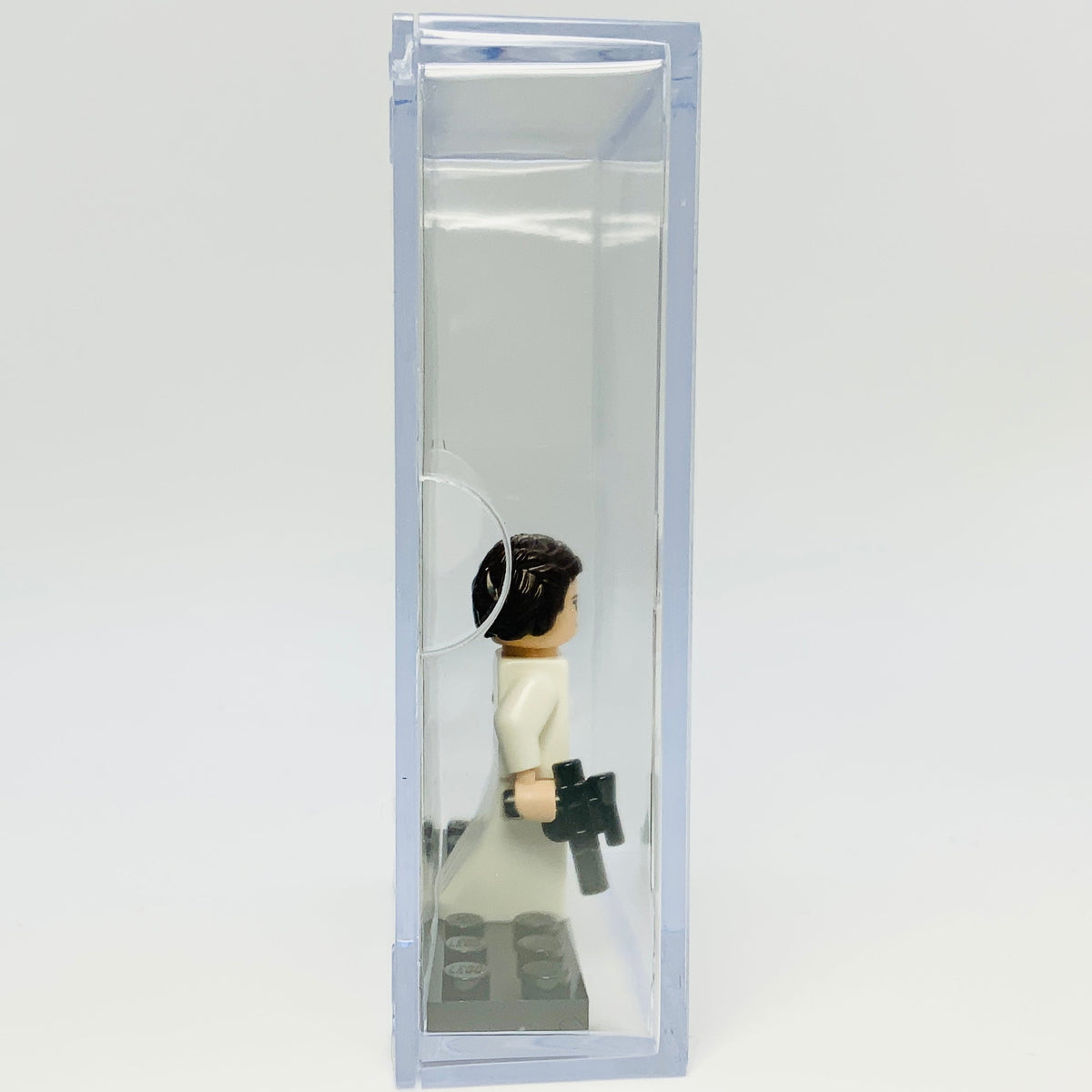Princess Leia Organa with Trading Card & Collector’s Case