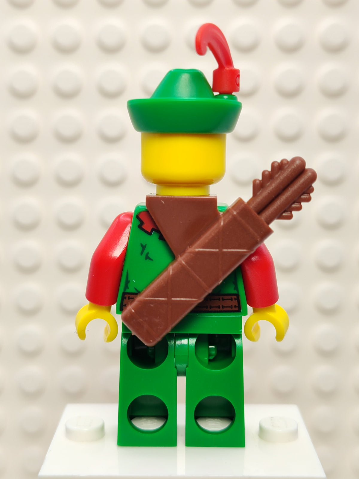 Forestwoman - Red, Green Hat, cas572