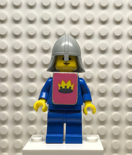 Classic Yellow Castle Knight Blue - with Vest Stickers, cas082s