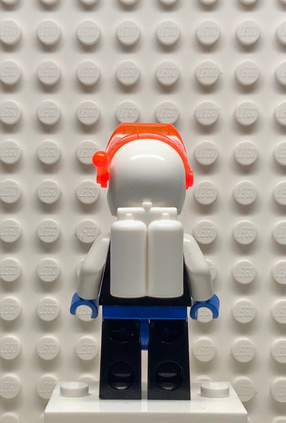 Ice Planet Astronaut-Male, sp018