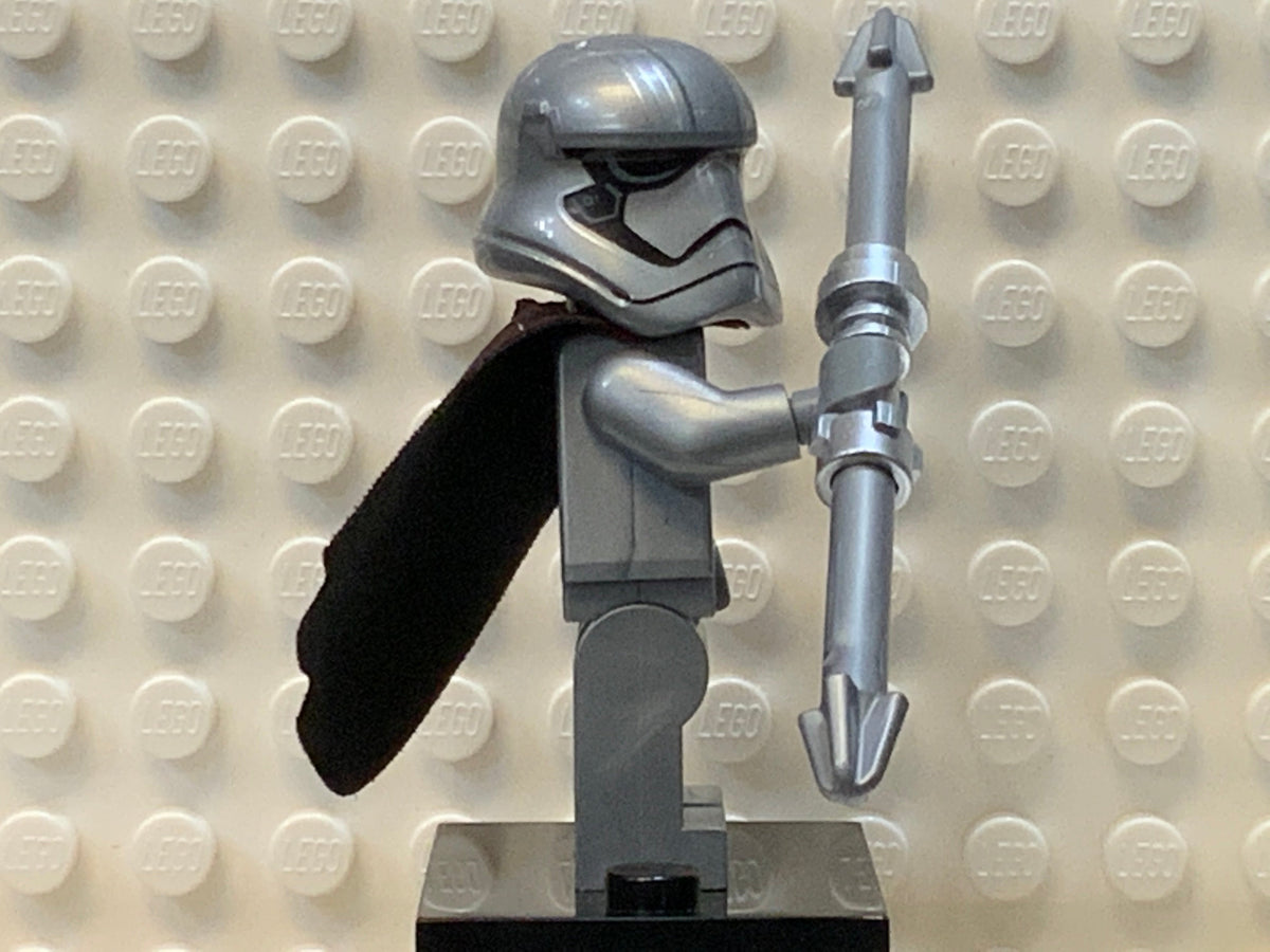Captain Phasma, sw0904 (Pointed Mouth Pattern), LEGO® Star Wars Minifigure